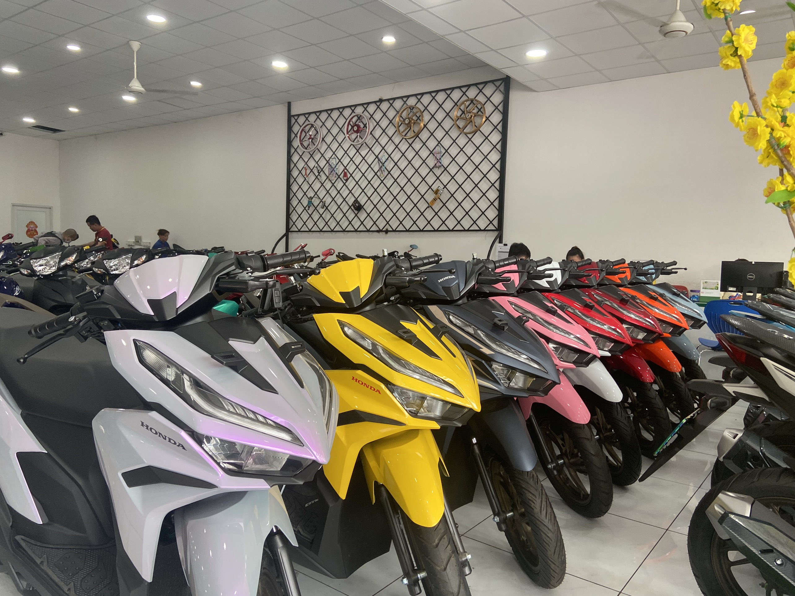 xe-honda-vario-gia-tot-xe-may-nam-tien