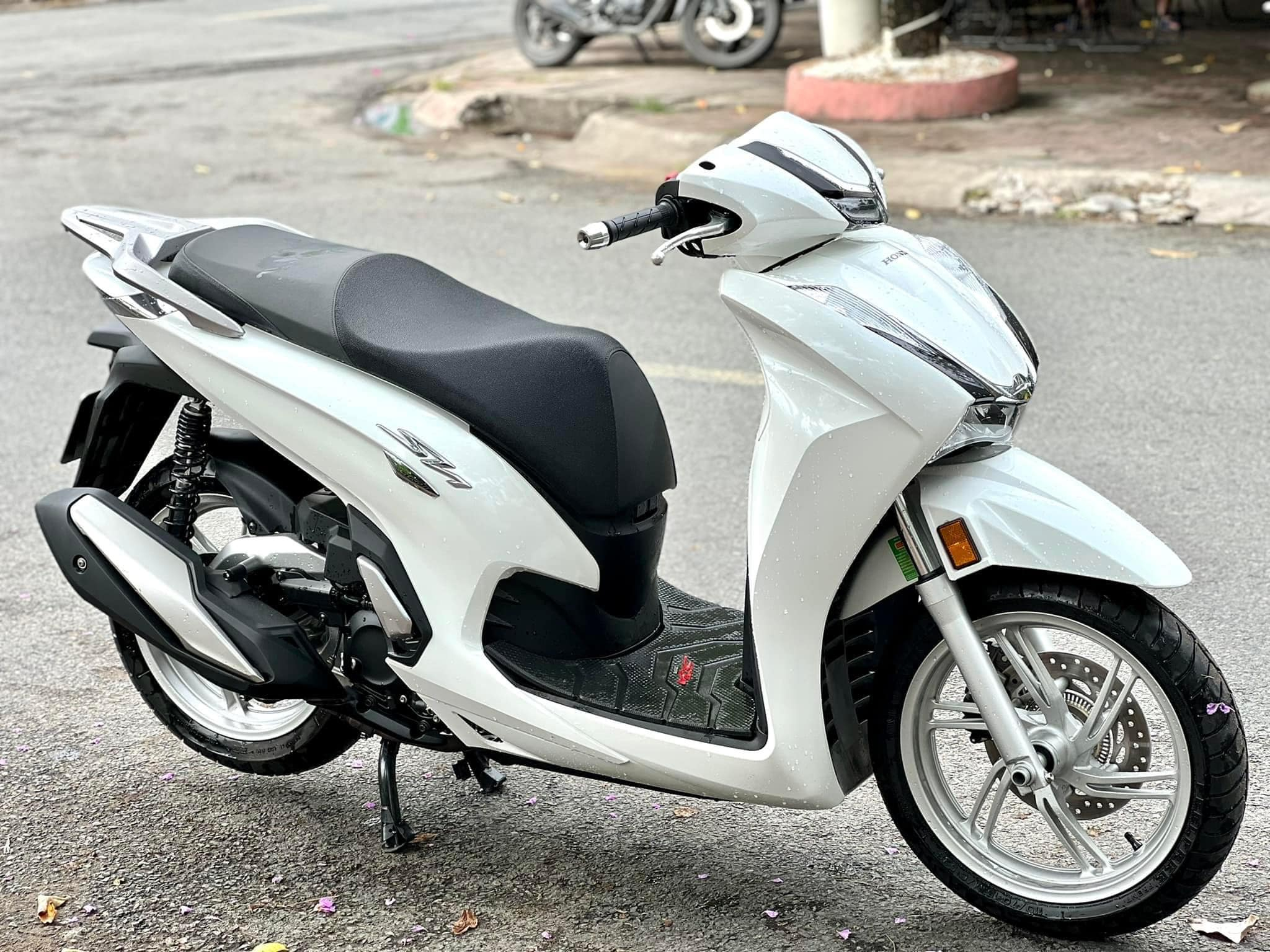 xe-may-sh350i-gia-xehonda-sh-moi-nhat