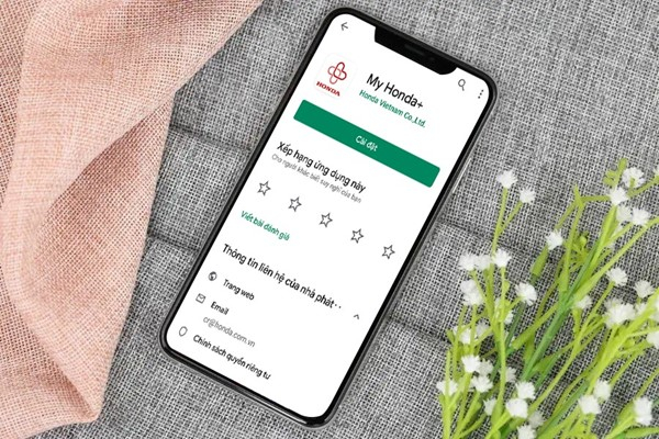 so-sanh-vario-160-chinh-hang-va-vario-160-nhap-khau