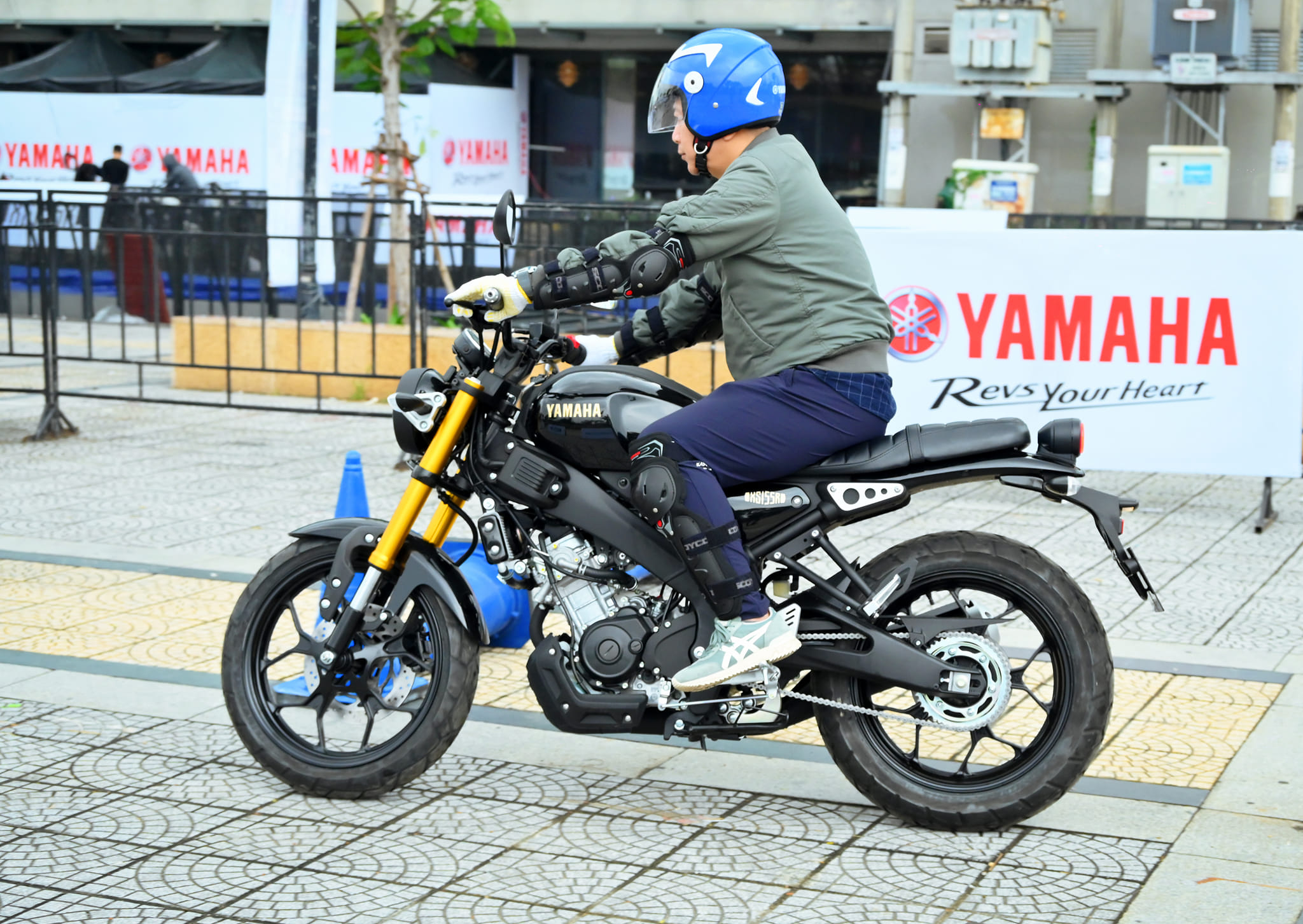 1686968456_cfhfkupqsprvlx6b_1686977402-phpknsbdv xe-yamaha-xs155r-2023-moi-nhat