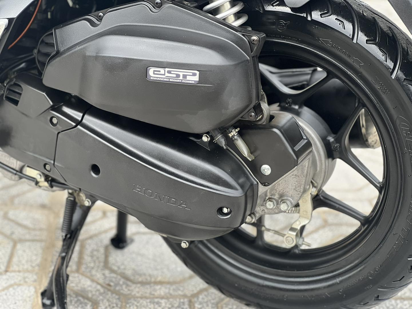 1690766834_3ac967kmtuzbyc2r_1690775455-phpskl4pi review-chi-tiet-honda-lead-tieu-chuan