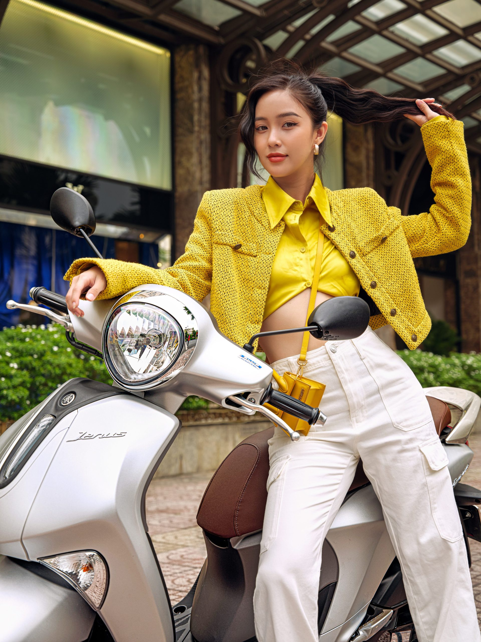 1691480874_rwrenw0ubs2zy51m_1691482863-php6ubz3g xe-janus-mau-moi-2023-dac-biet