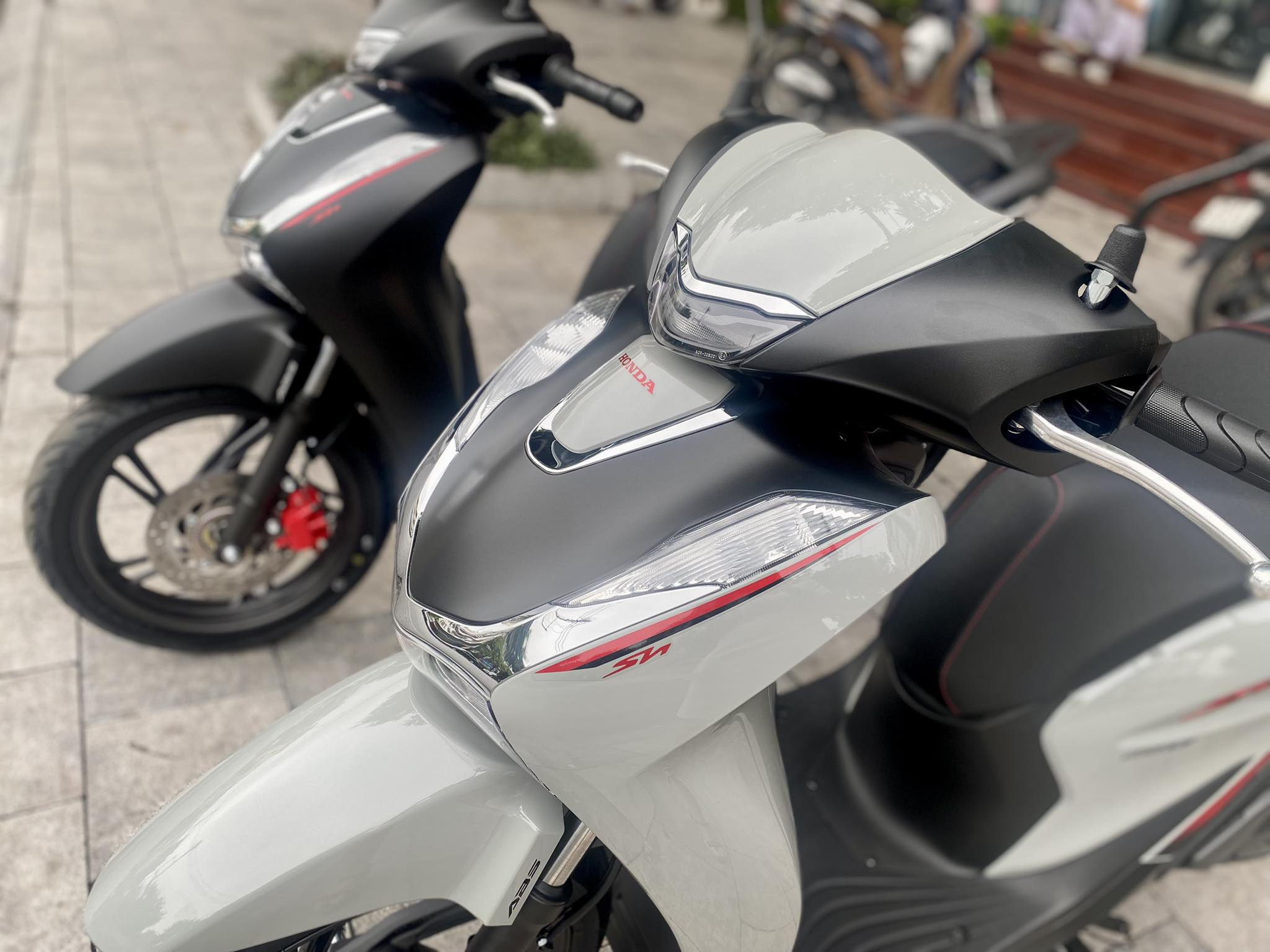 1691976151_ewl8m6vnsvxhjcp1_1691984591-phpc1hngm review-chi-tiet-honda-sh125-2024-the-thao