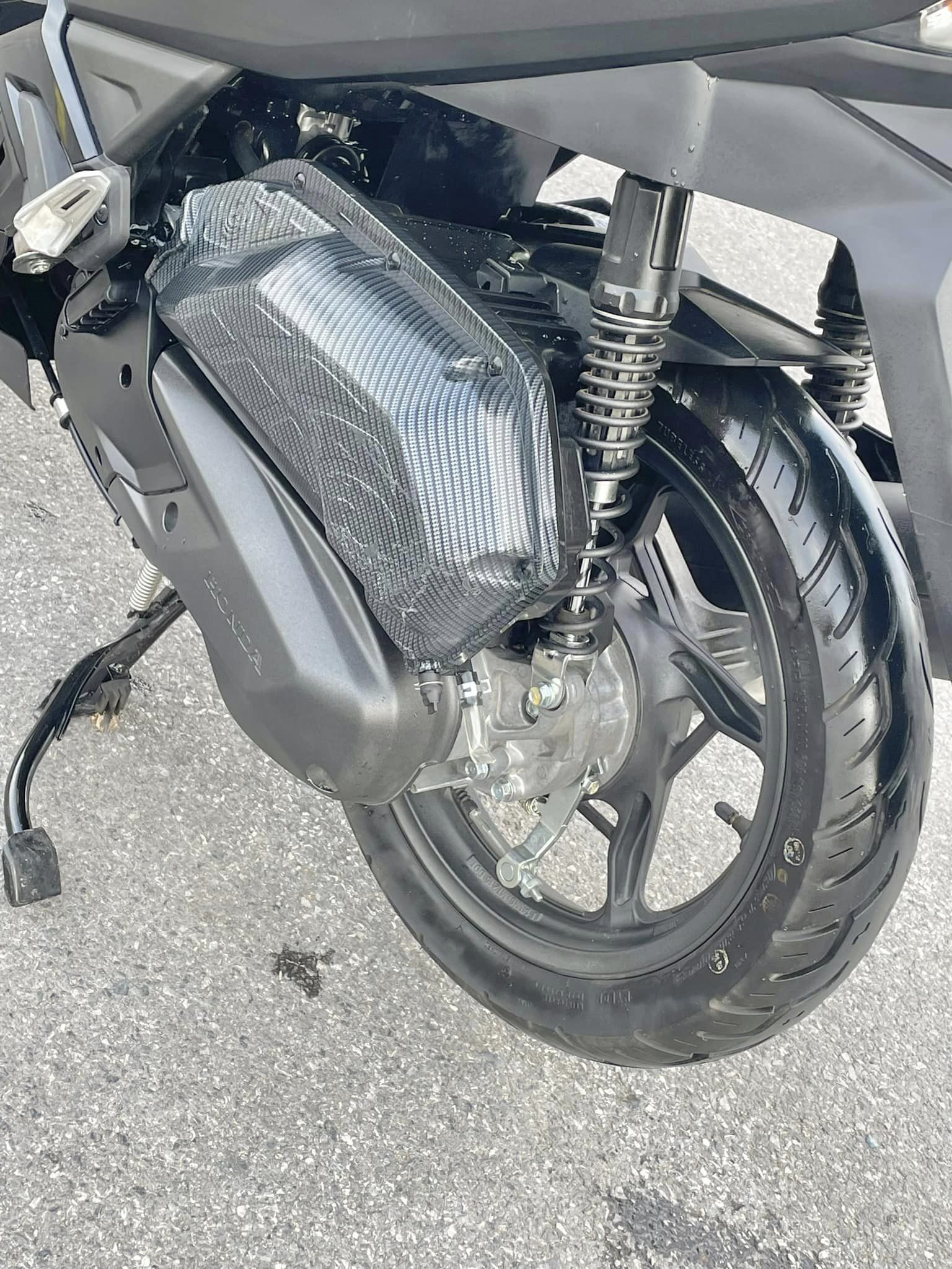 1696322765_0iempv43lxrj8isf_1696330067-phpe3iko9 honda-air-blade-125-dac-biet