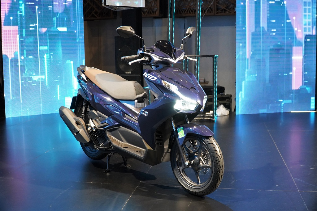 1696410197_cddqrjzoi69pirbe_1696413044-phpvoofcd review-chi-tiet-xe-honda-air-blade-160-tieu-chuan