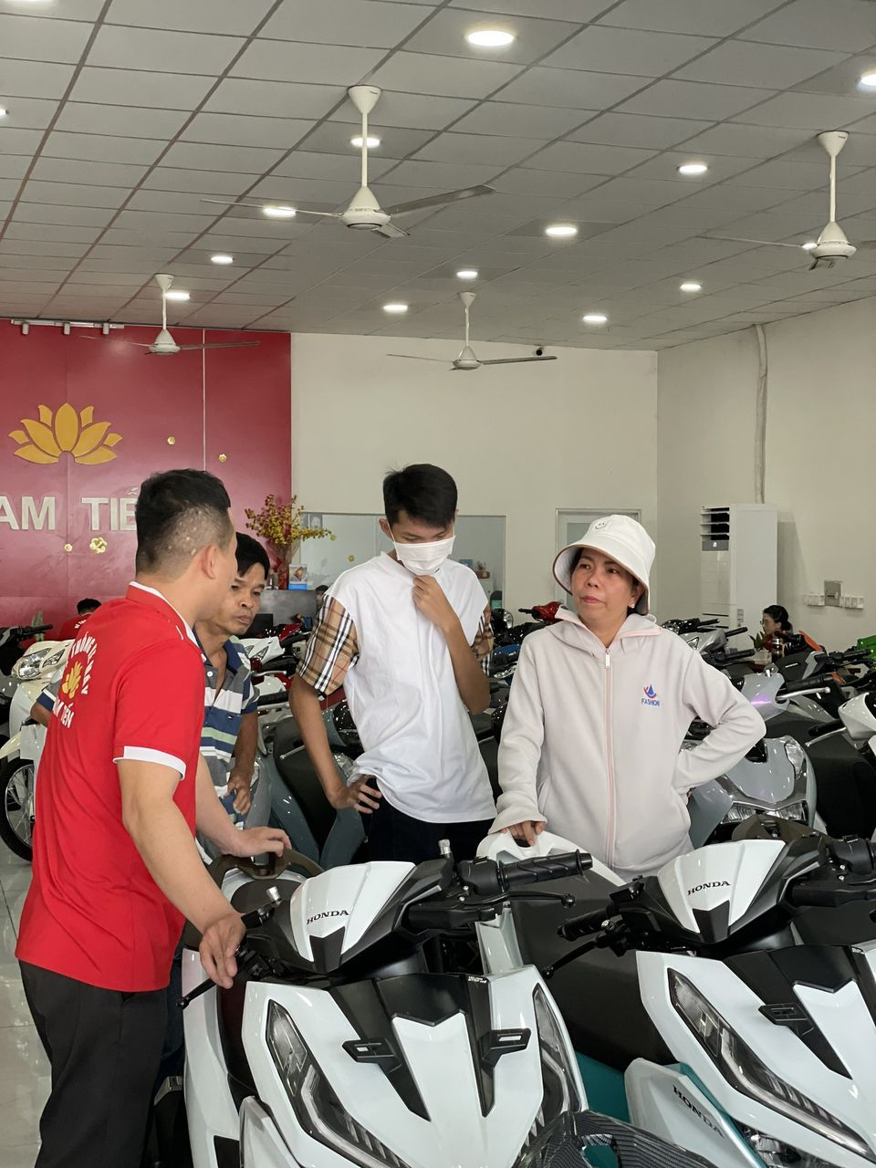 1698224283_8og2u64modm0ilhk_1698224959-phppyvbg1 dia-chi-ban-xe-may-gia-tot-quan-12