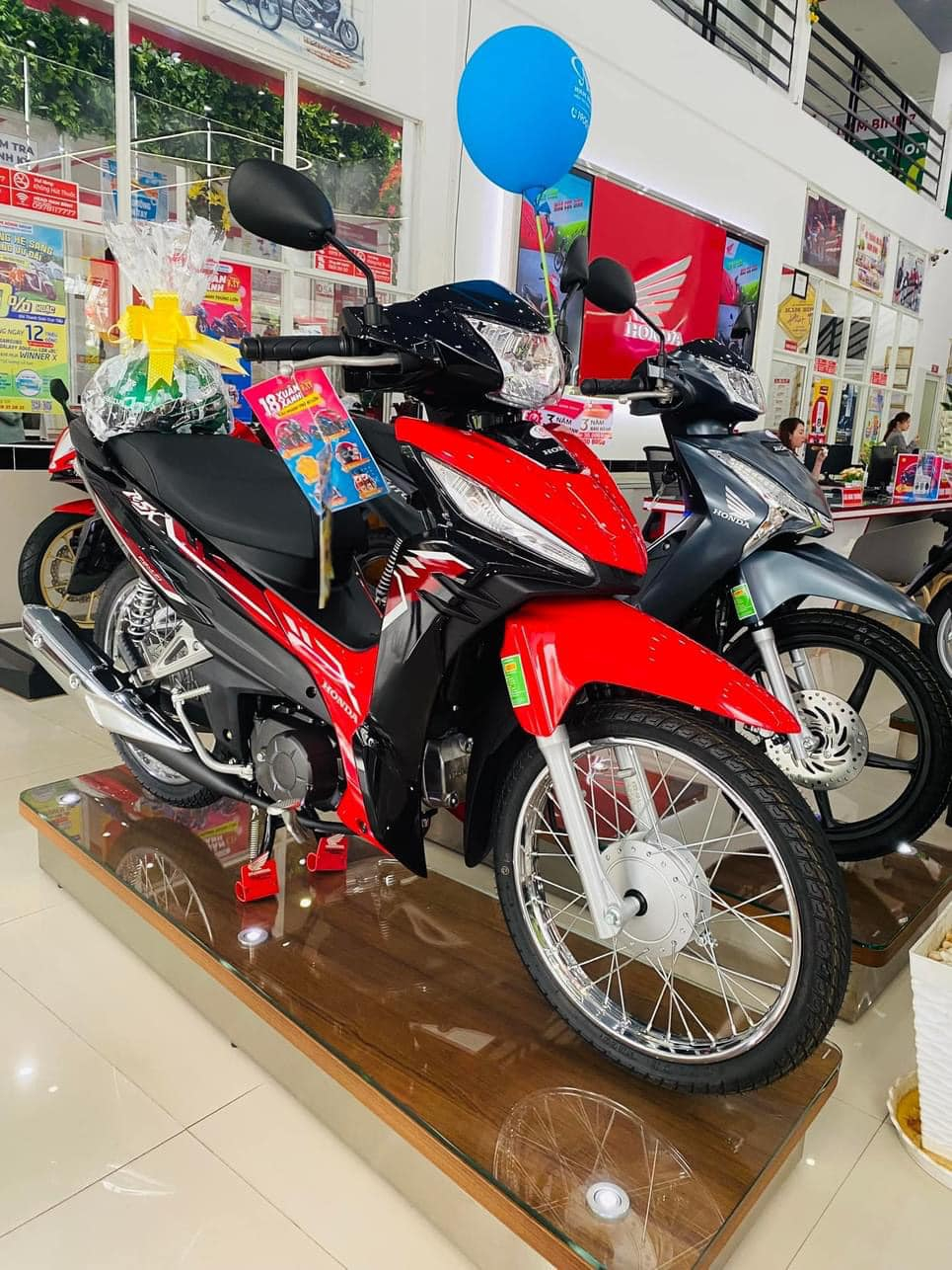 1698483629_xpbnhln5ic7alidq_1698485193-phpnstypl Wave-RXS-FI-vanh-duc-phanh-dia