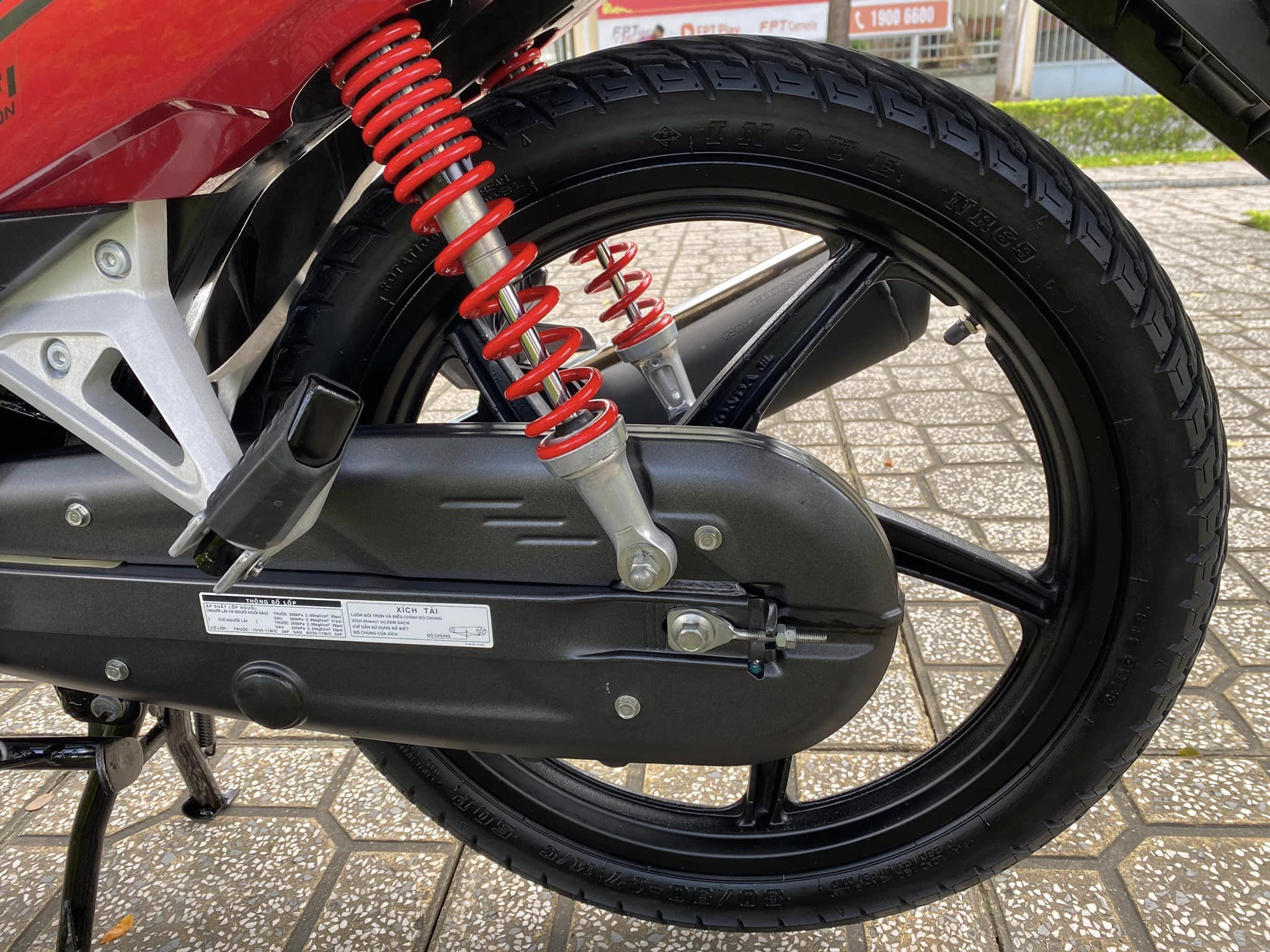 1700815262_hjikxsg1hlnqr6aw_1700816990-phpakfn76 review-chi-tiet-xe-honda-wave-rsx-2024-the-thao