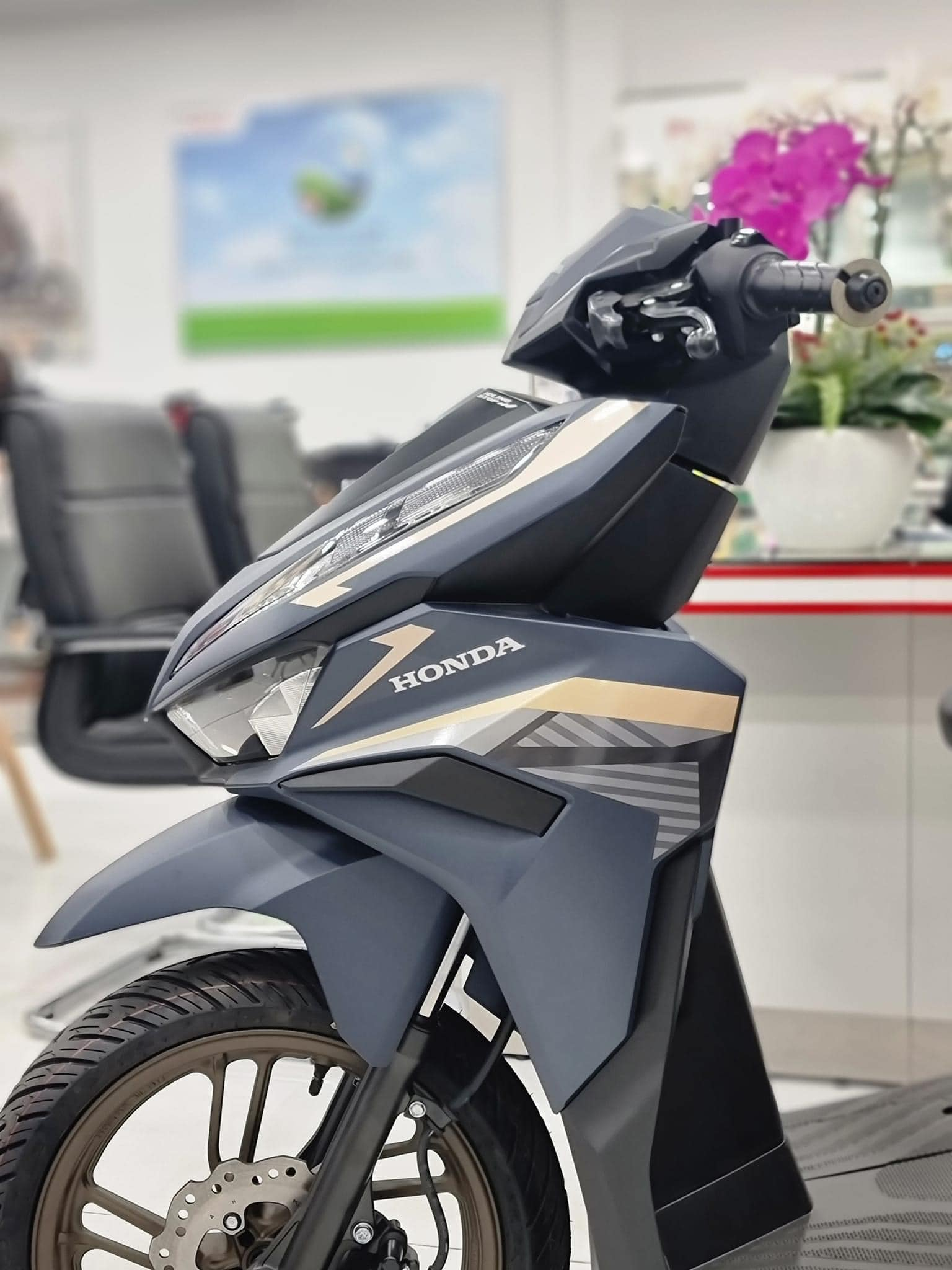 1701832065_wk1yxbhrlt4icg5m_1701833570-phpyfnxgl vario-125-con-san-xuat-khong