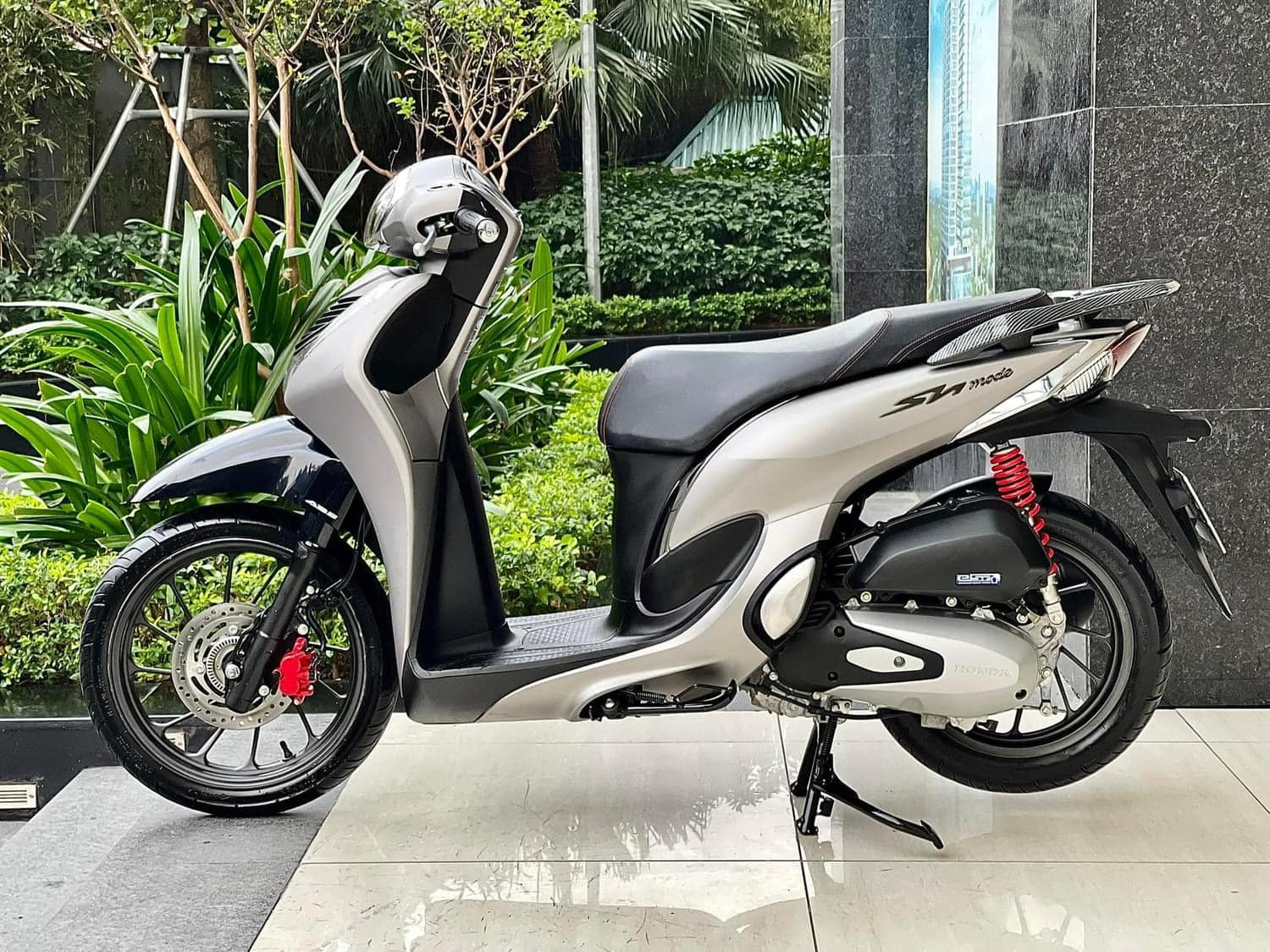 1701938825_skjayf0diwiykpnh_1701946425-phpmmghcv sh-mode-2023-gia-moi-nhat-thang-12