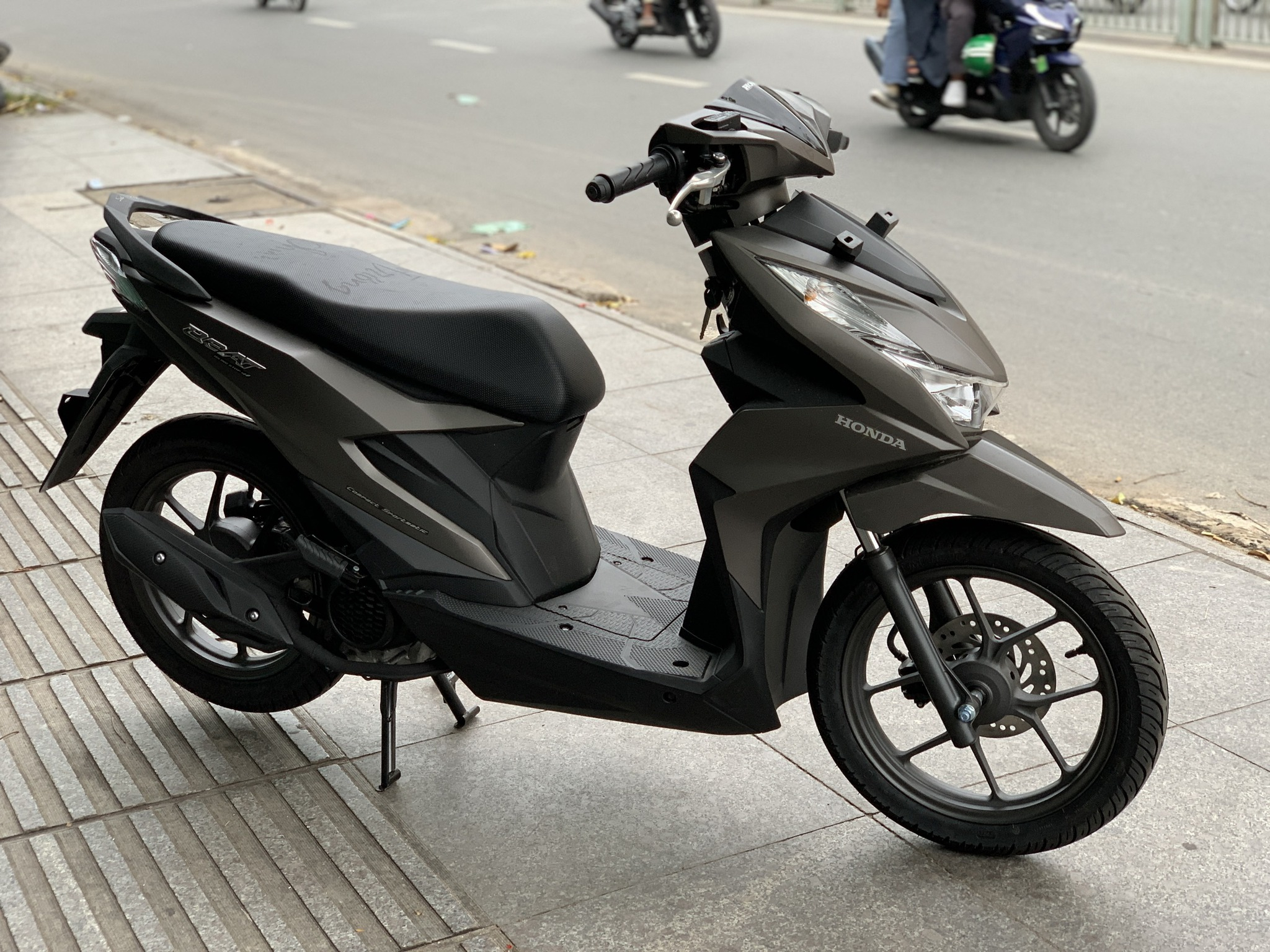 1702017985_zy2vsuf4rwnumhf3_1702024425-phpy9sxdb review-chi-tiet-honda-beat-110