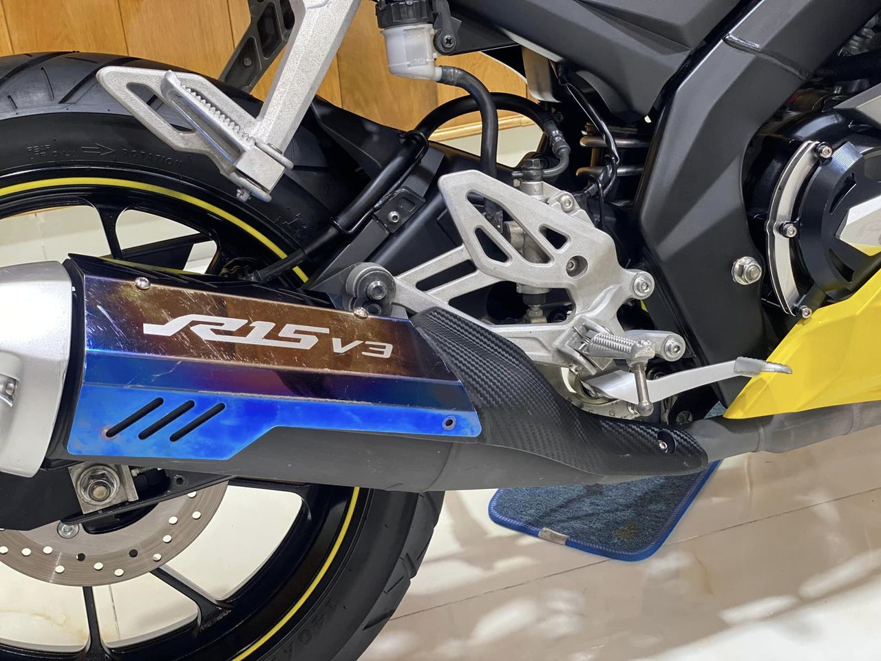 1703213187_vxfaumhiawmns2ur_1703221724-php1imeqx review-chi-tiet-xe-r15-xanh