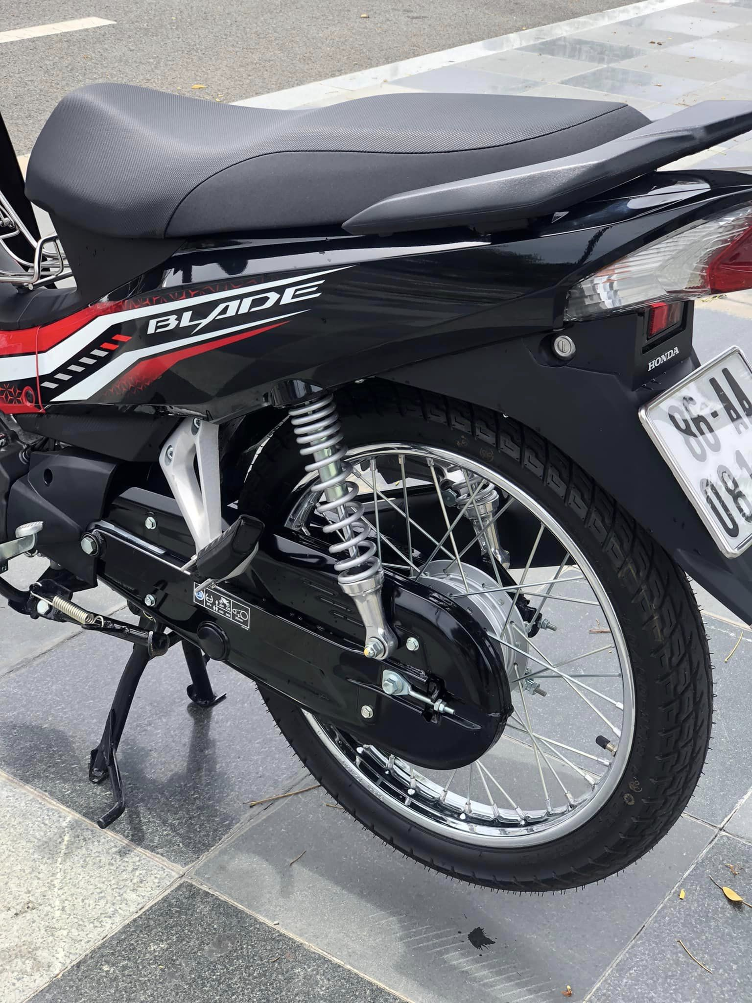 1704178079_jhbhoxuzlm49vgmy_1704184028-php3m0tas review-chi-tiet-blade-2023-dia