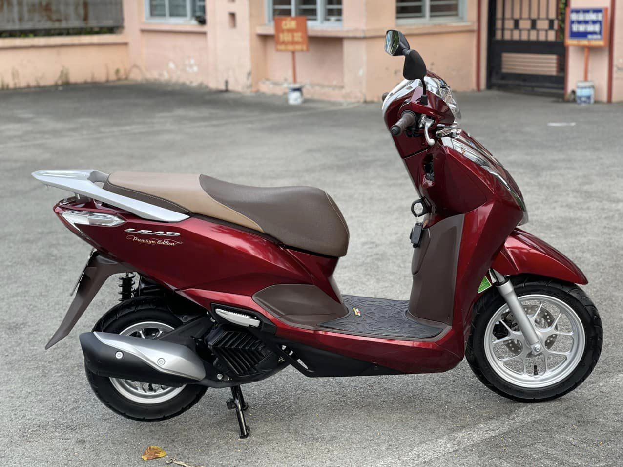 1704533082_oewjk8hptxfeu6jz_1704533240-phpgi0lny bang-mau-xe-lead-2023