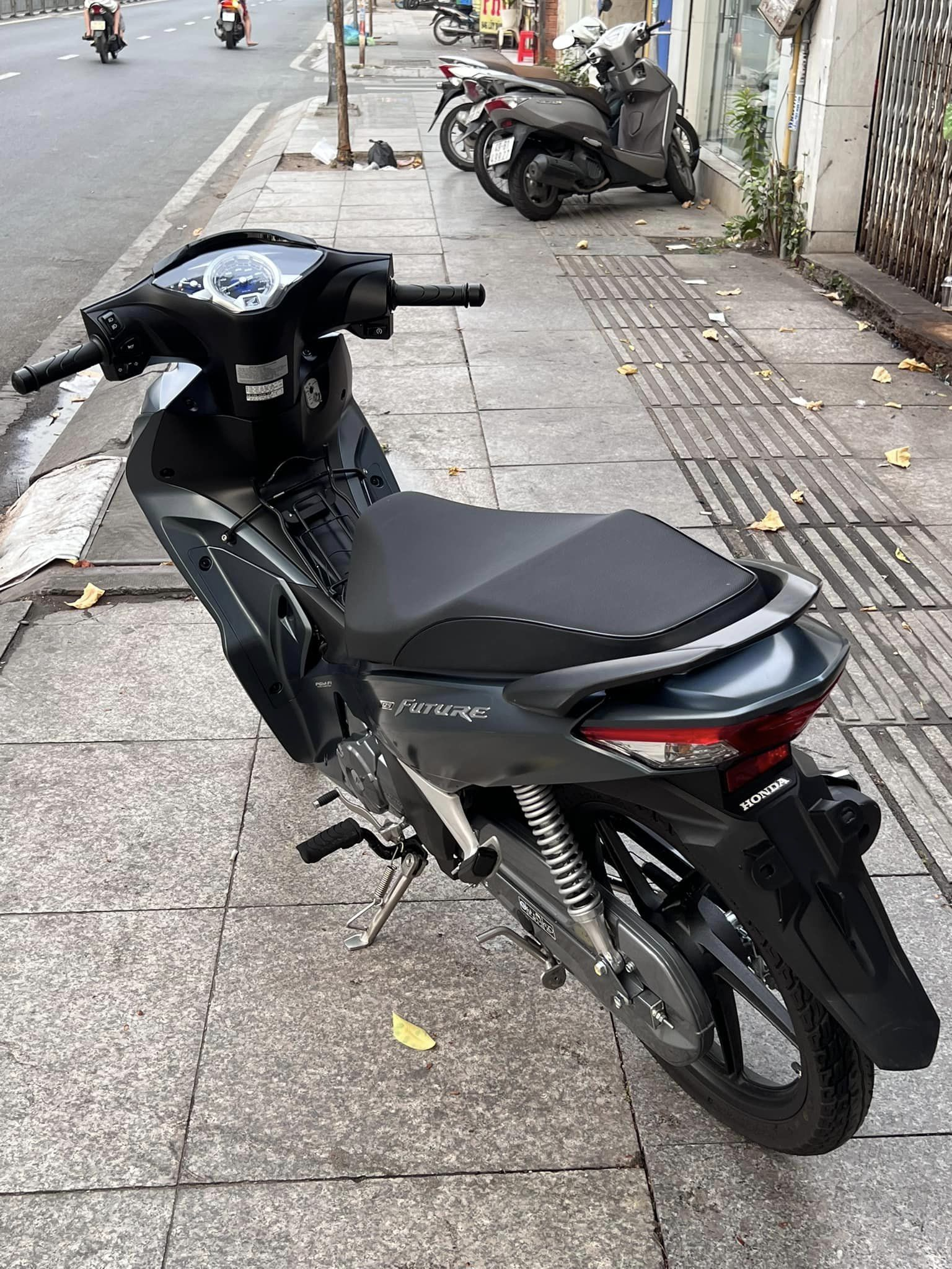 1706185906_m6clwhhg0cufayxp_1706186742-phpozbjyd gia-xe-future-2023-lan-banh