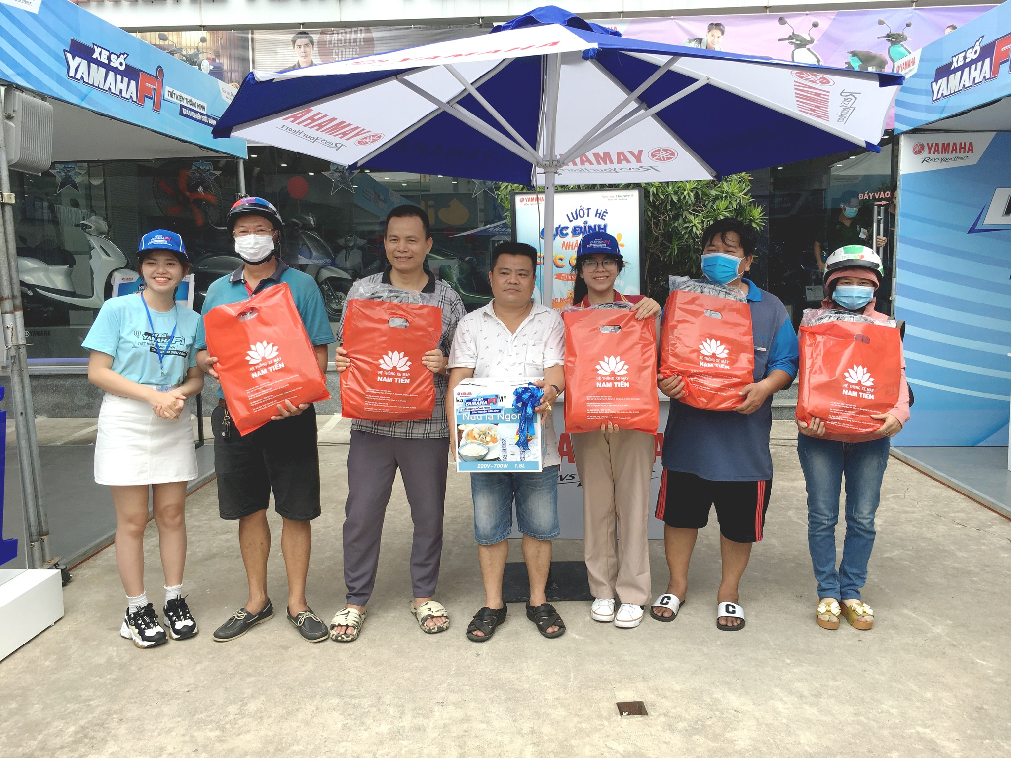 1708932511_i2gevouunf8rgj61_1708933983-php6gk52y gia-van-chuyen-xe-may