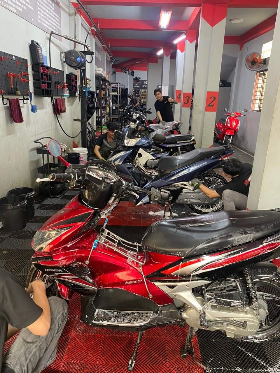 thay-nhot-xe-may-quan-trong-khong