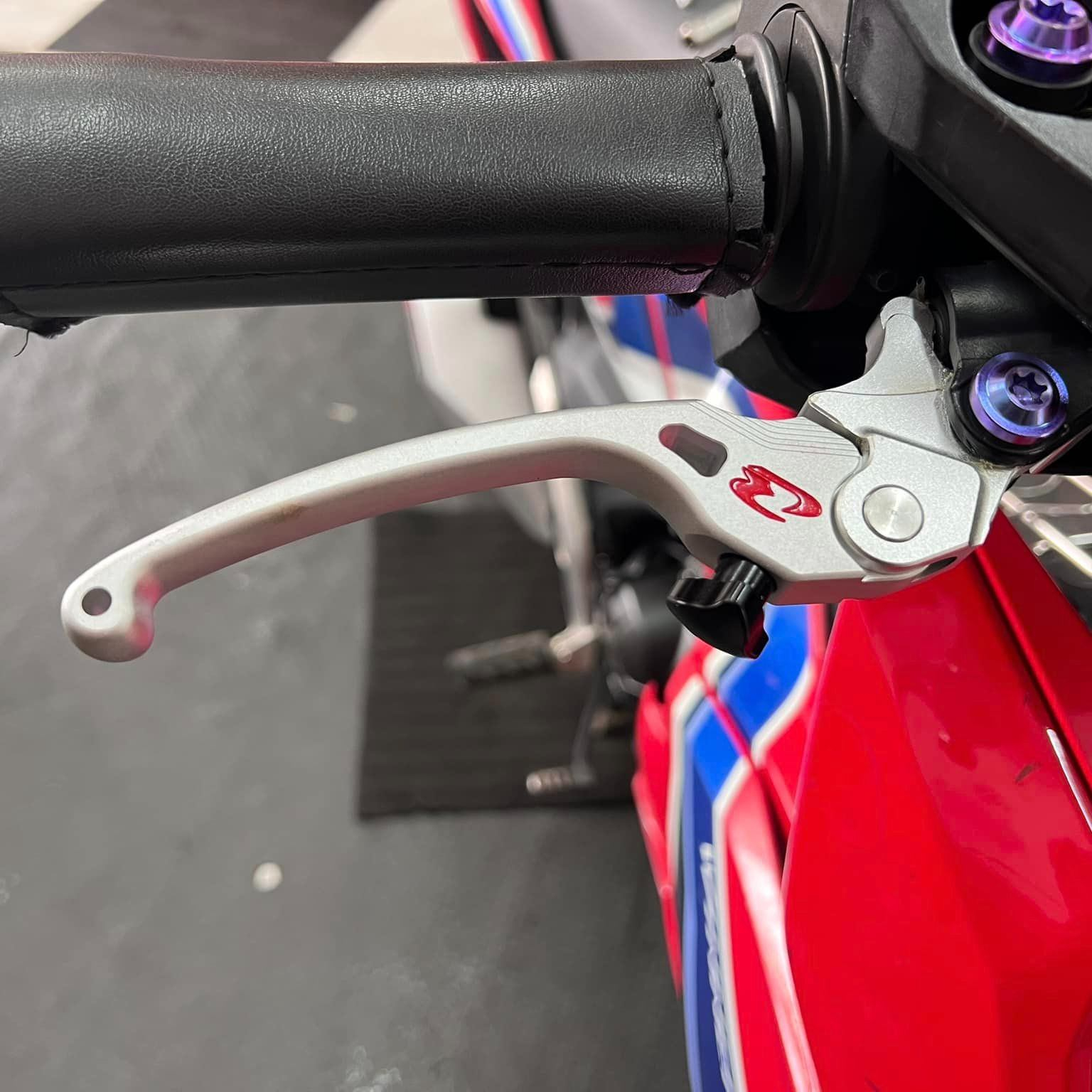 1710557359_khjzh86rkpyc7ltd_1710565124-phpzue7e7 phu-tung-xe-may-gia-tot