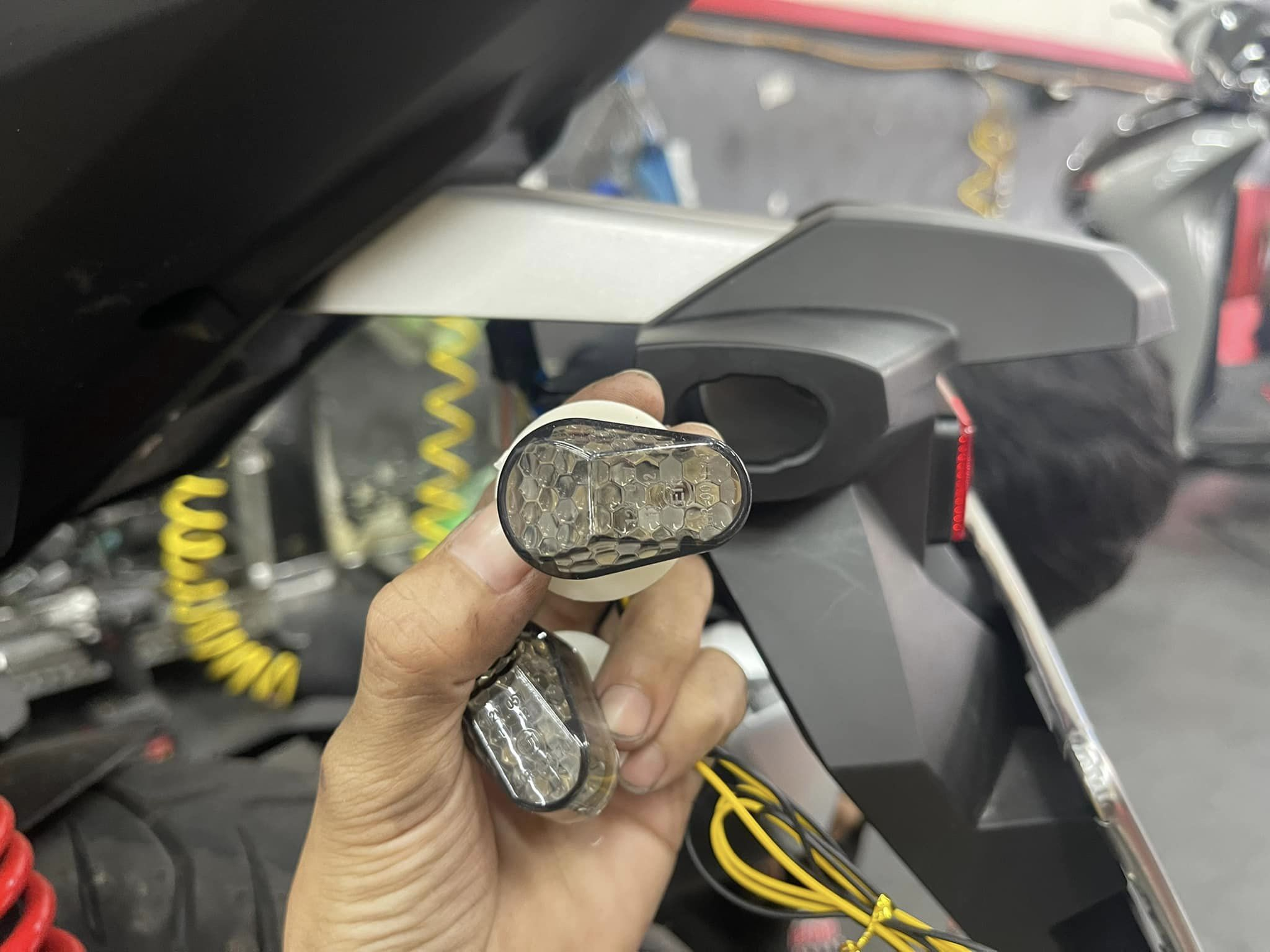 1711682101_k4jnfsuy2l3hmz1q_1711682511-phpeqjhzs phu-tung-chinh-hang