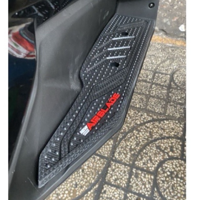 1711683480_4fuhjoamn3ly1ztb_1711686562-phpuznane tham-lot-chan-cho-xe-air-blade