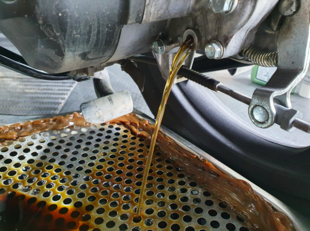 1712379741_isobt3oc6kwebfvk_1712389266-php6ogjtc dau-hieu-nao-can-thay-nhot-lap