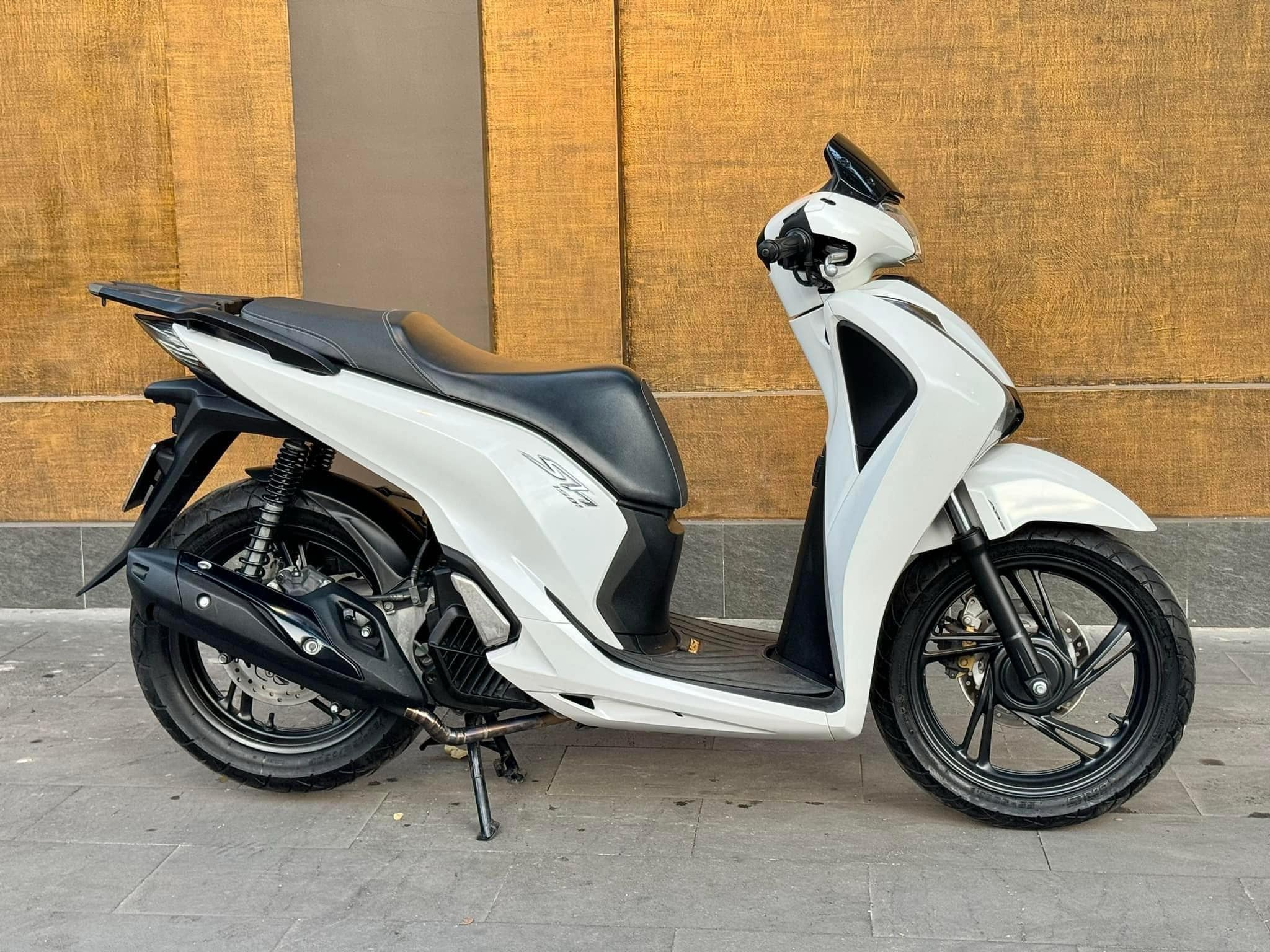 mua-xe-sh150-moi-nhat