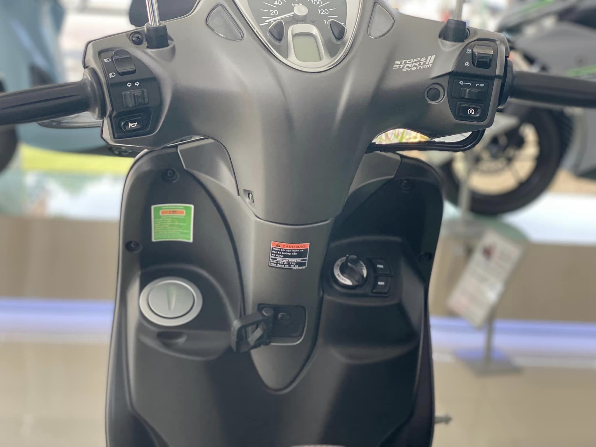 1716607577_zv6wjg9tv13ympcr_1716616599-phpoyrbv3 binh-xang-yamaha-latte-2024