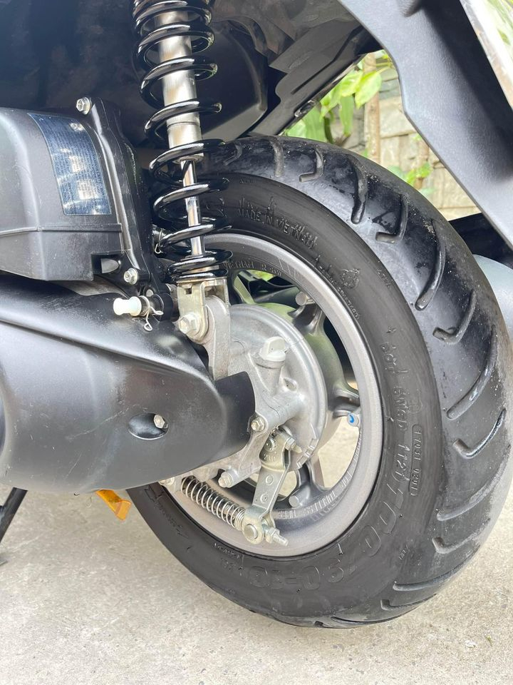 1716609141_y2pjohthsupkfjbn_1716618576-phpjbjl3q duoi-xe-yamaha-latte-moi