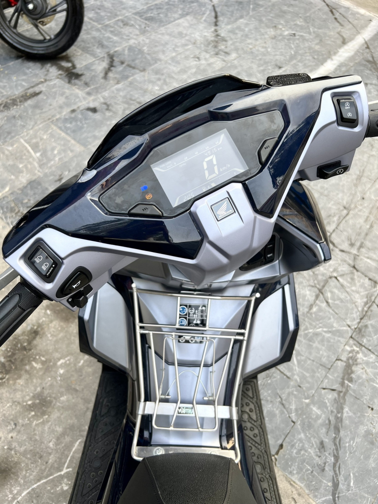 1717123222_qyqdtej0dybcn7ir_1717123802-phphrta4s khoa-thong-minh-ab160-2023