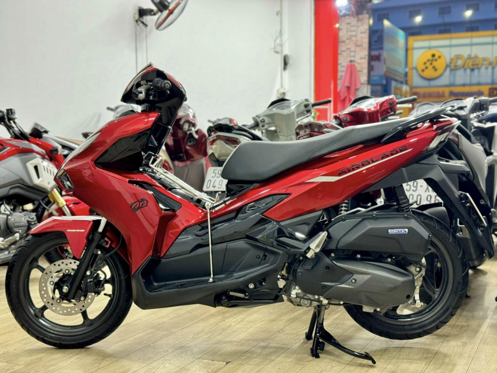 1717125078_xm7l2yq0jws4kgjc_1717127582-phpdqva6c air-blade-125-2024