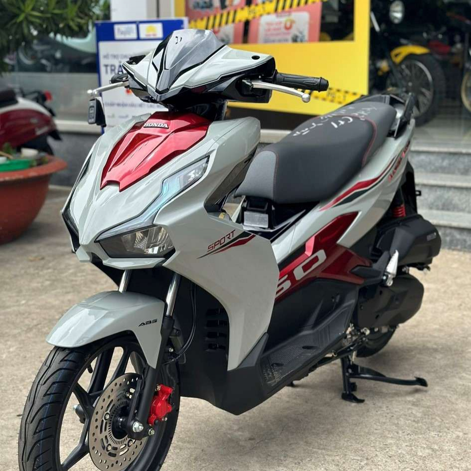 1718956633_xypjwgiejtuhrmq3_1718963561-phpnkzwcb Air Blade 160 2025 thể thao