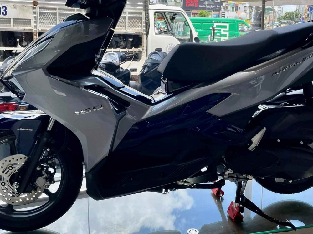 1719025050_xfyrluz8opevbucq_1719028774-phpeheiln Kiểu dáng Air Blade 160 2025 cao cấp