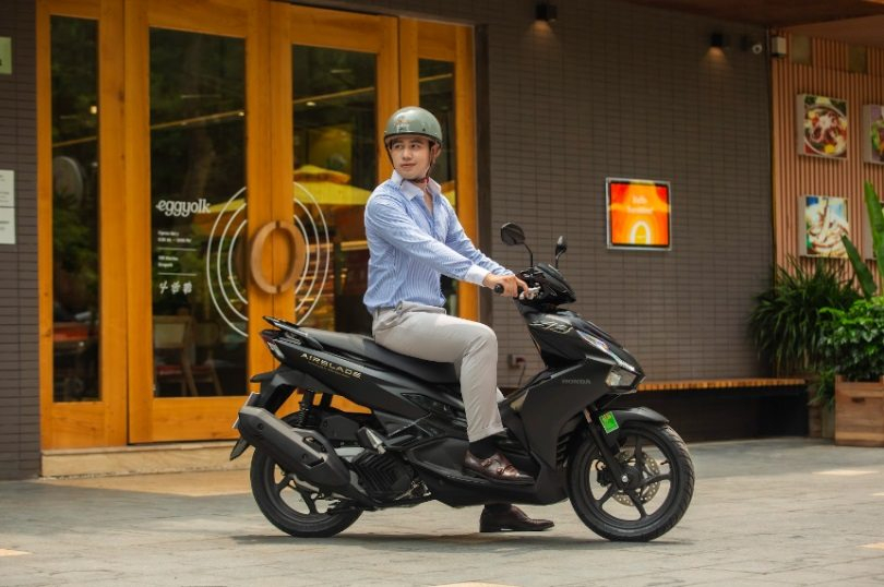 1720518769_fg5wpb9khf2oyl8r_1720522020-php1jvzqm gioi-thieu-xe-air-blade-125