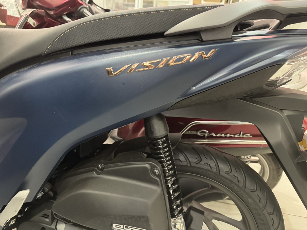 1720582727_0casffiargju1kq5_1720588751-phpb2fint đuôi xe vision 2024 đặc biệt