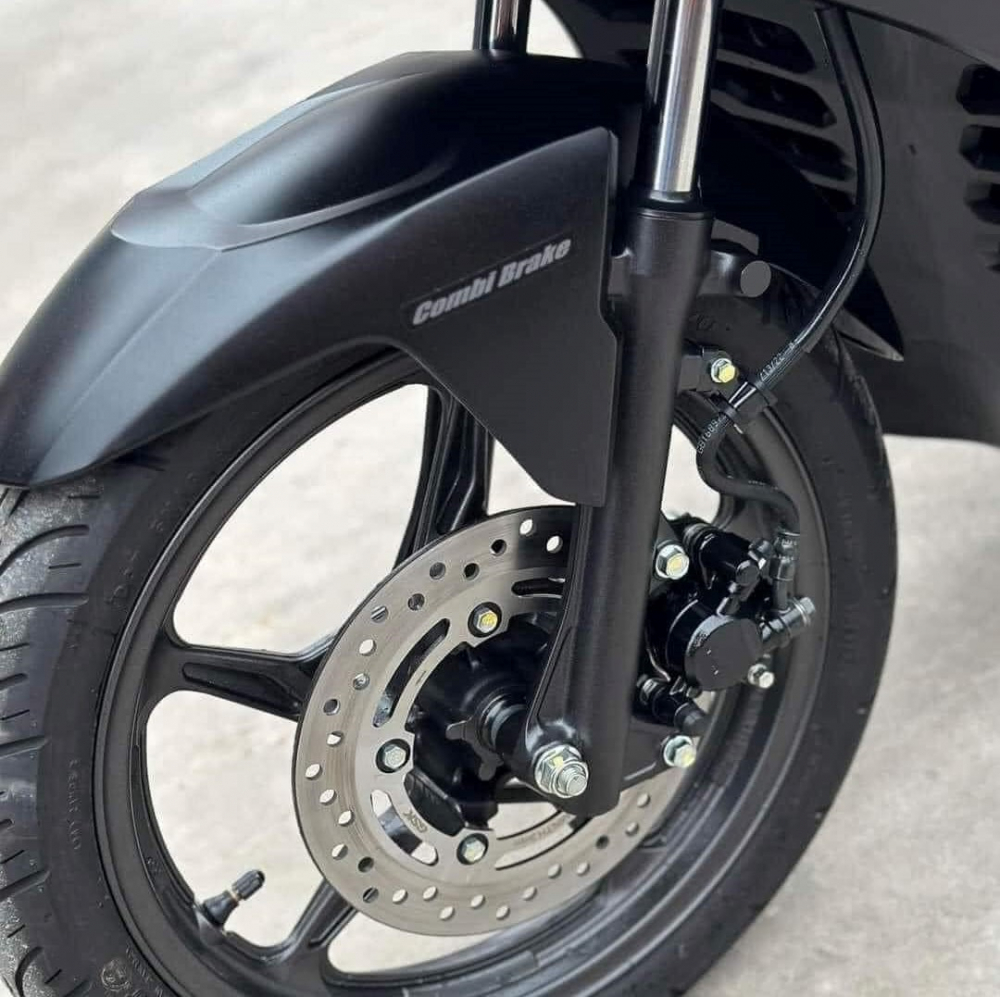 1723284328_xl2ugja4nfsdnrsv_1723291125-phpse36cl nhược điểm của ab 125 2025 là chưa được trang bị phanh abs