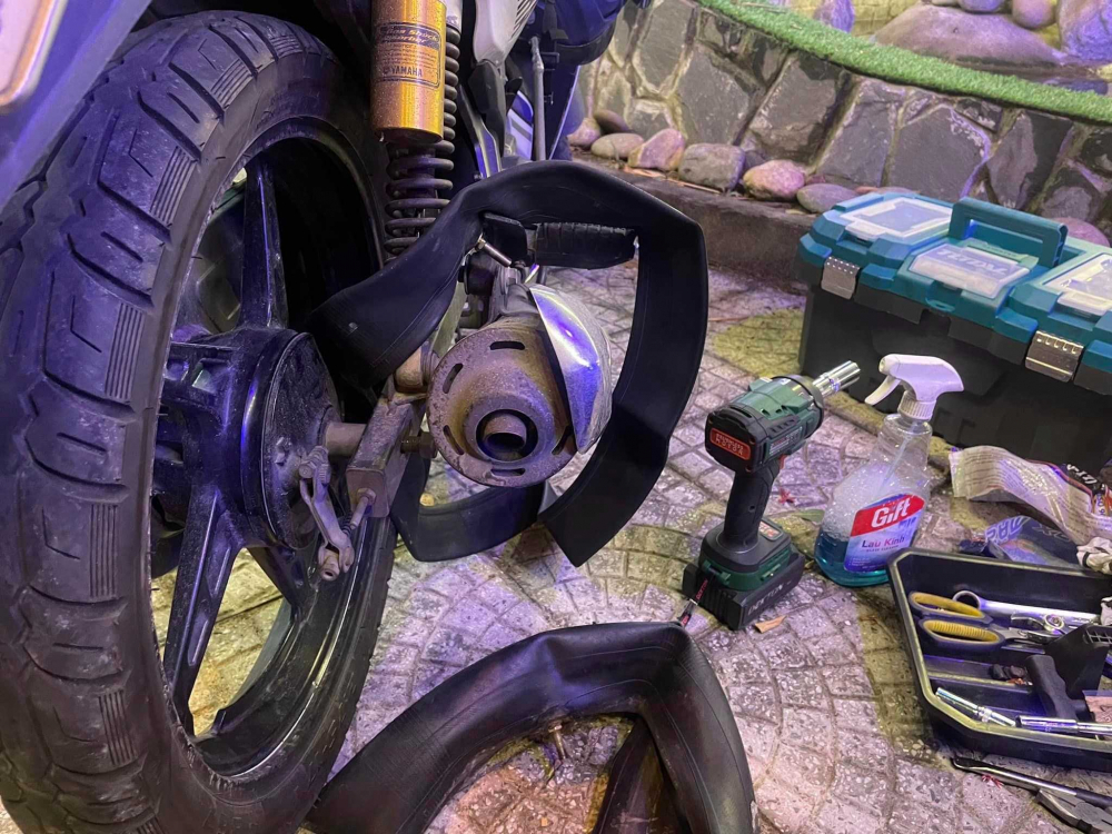 1724401057_3uah7mjbb5gtqznt_1724409207-phpstmrgv thay săm xe máy hết bao nhiêu tiền