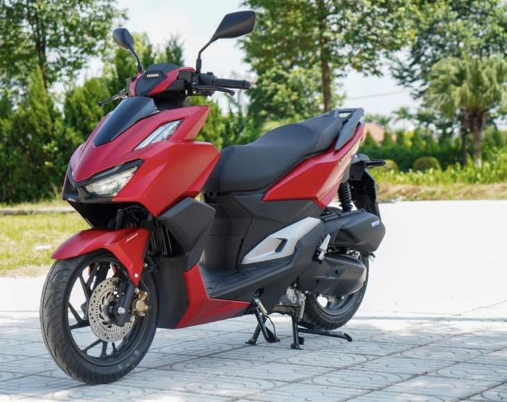 1724927625_c3s9rfmxlwovypvd_1724932244-phprgo1hy nen-mua-vario-160-thoi-diem-nao