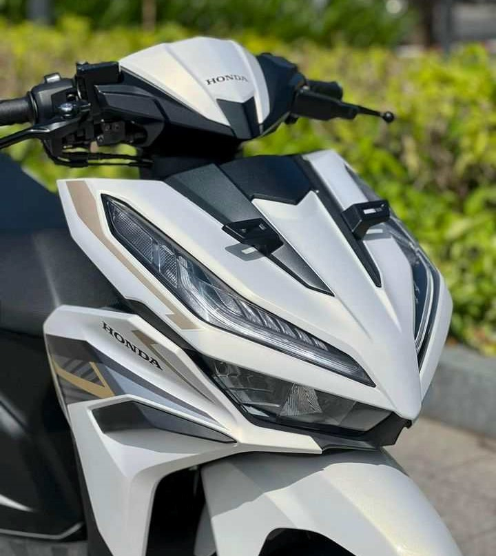 1725002621_e8pjgfcs9zqxobxr_1725005096-phpzsijot thiet-ke-dau-xe-honda-vario-125-trang