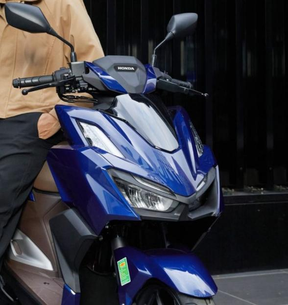 1725510473_bd7j4laigwqnlgsy_1725515505-phpeikvql he-thong-den-led-xe-vario-160