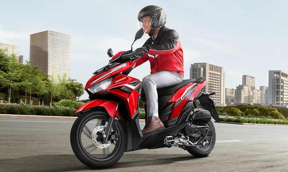 1726306988_wd6bbciutfzy2mo5_1726307566-phptjz4yg nên chọn vario 125 để di chuyển hàng ngày