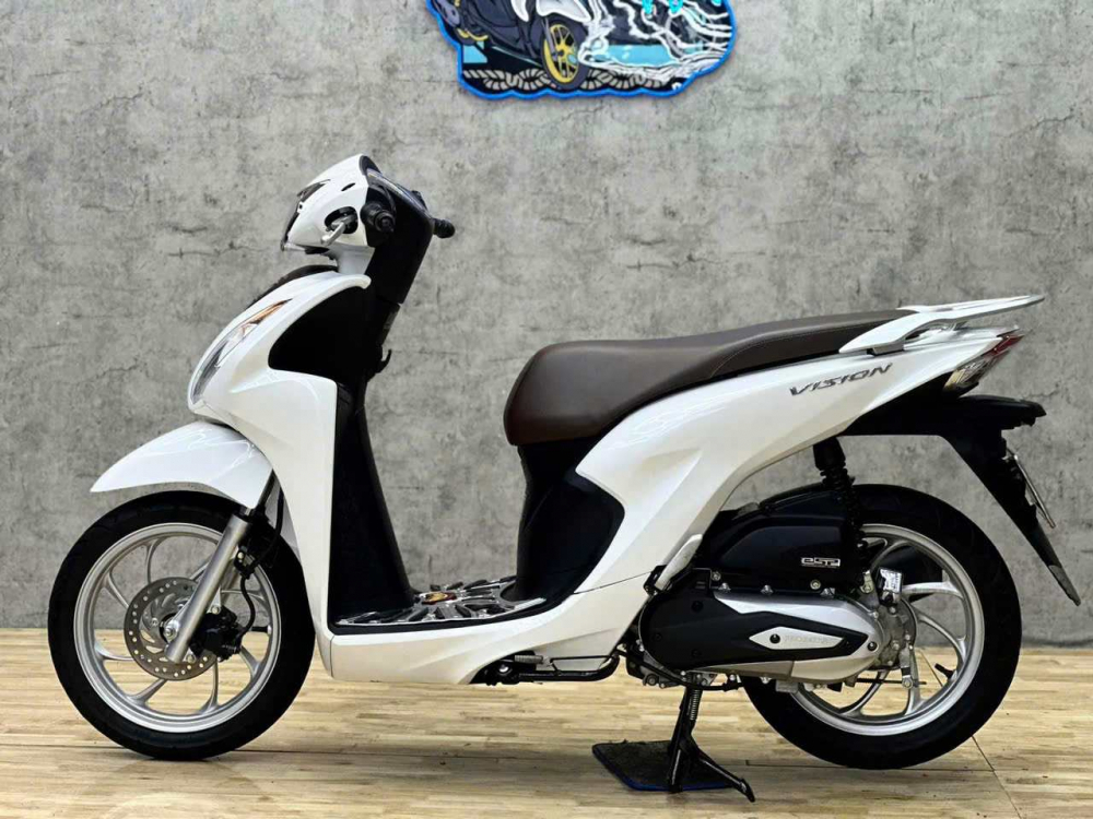 1726507475_3keribulnwhrvf9v_1726511304-phpigcn4e xe vision 2024 có giá bán tốt hơn lead 2025 khi so sánh giá