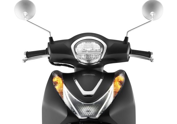 mat-truoc-570x400-1 chi-tiet-gia-xe-sh-mode-2023-tai-nam-tien